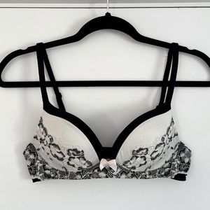 Victoria’s Secret wireless bra